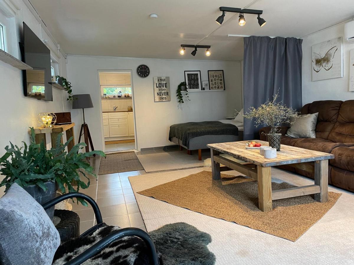 COZY STUDIO APARTMENT WITH GARDEN ACCESS MALMO (Sweden) - from US$ 104 |  BOOKED